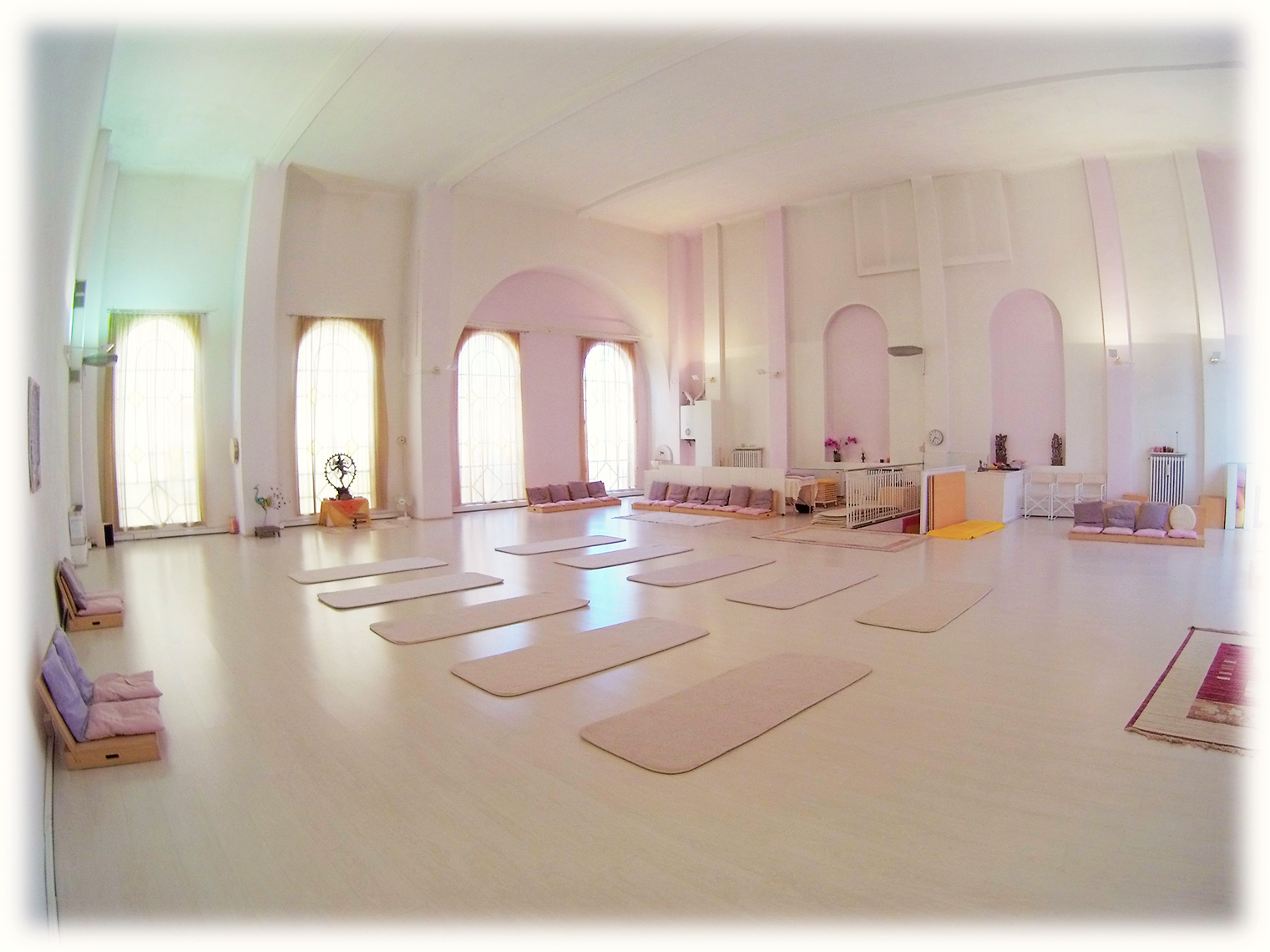 La sala dei corsi del Centro Yoga Om