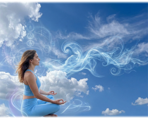Donna in meditazione con il respiro rappresentato da volute di luce nel cielo, corso Respira Evolution al Centro Yoga Om di Bologna